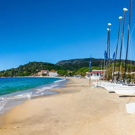 Vistazur فندق Le Rayol-Canadel-sur-Mer