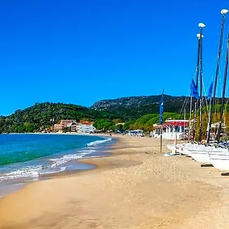 Vistazur Отель
